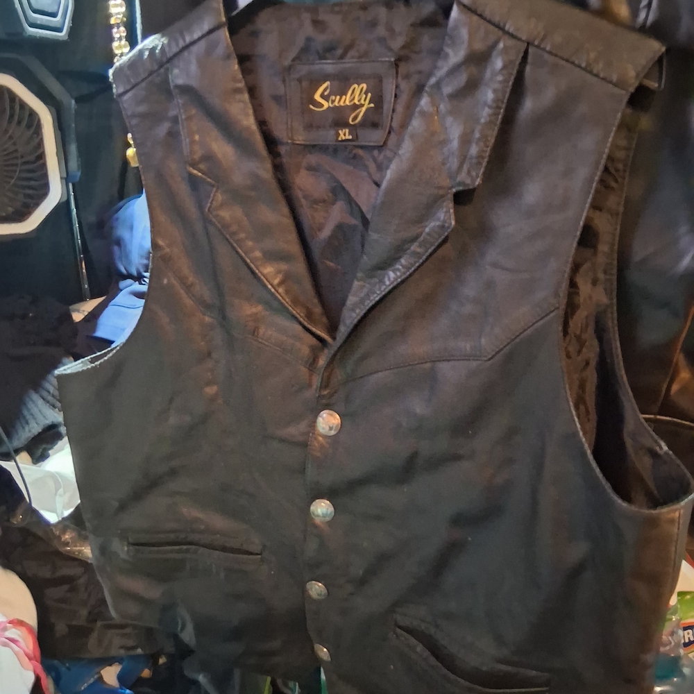 Scully Black Leather Vest
